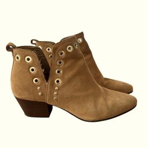 Sam Edelman Rubin Camel Suede Ankle Booties with Gold Grommets size 8.5 M